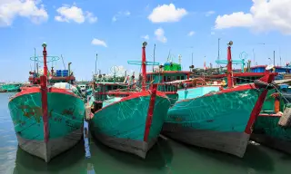 Foto arsip: Kapal di Benoa, Bali.