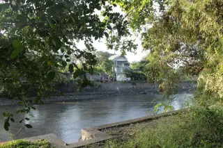 Foto arsip: Sungai di Denpasar, Bali.