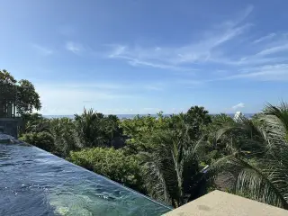Foto arsip: Selat Badung, Nusa Dua, Benoa.