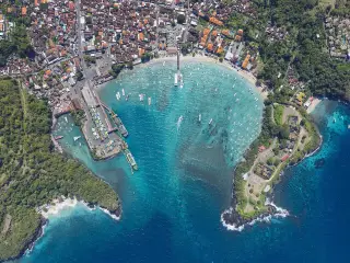 Foto arsip: A village Padangbai (Q1910262), in Karangasem Regency, south-eastern Bali, Indonesia.