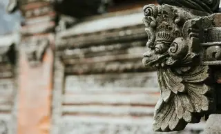 UNHI Gelar Pujawali di Pura Maha Widya Mandira Denpasar