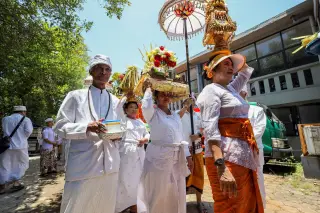 Matatah Massal PHDI Denpasar Diikuti 157 Peserta