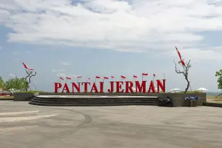 Foto arsip: Pantai di Kuta, Bali.