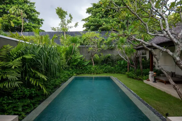 Koster: Kunjungan Wisatawan ke Bali Stabil Meski Banyak Vila dan Hotel Dijual