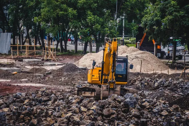 Pemkot Denpasar Keruk Tukad Mati di Jalan Pura Demak