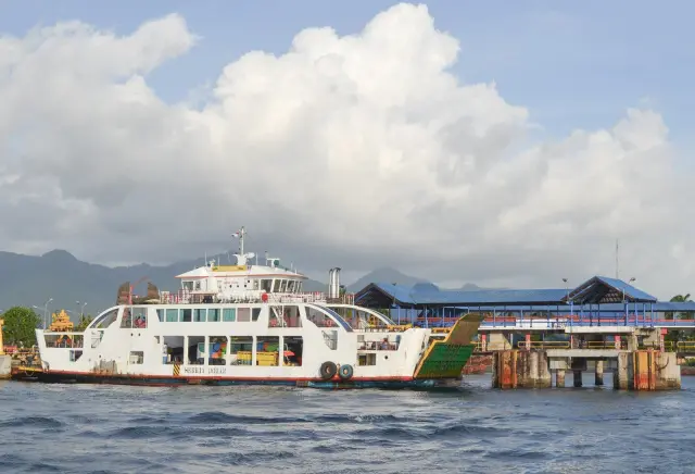 Air Laut Surut Hambat Kapal Bersandar di Gilimanuk