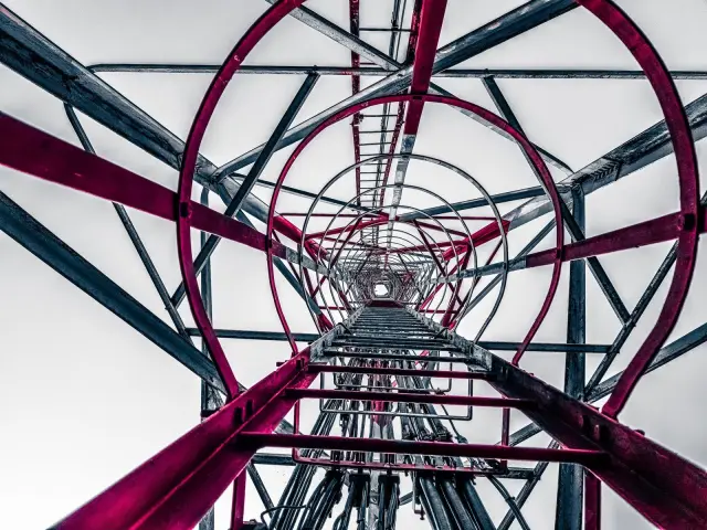 10 Tower Tanpa Izin Dibongkar, Lima di Pantai Legian Ditunda